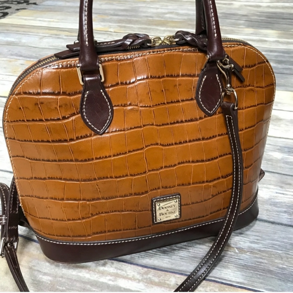 Dooney & Bourke purse